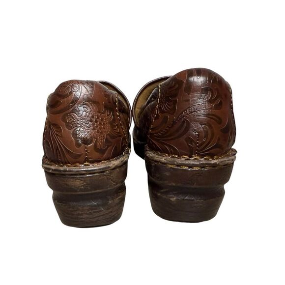 boc Women’s 7.5 Wide Peggy Clogs Brown Slip On Platform Embossed Comfort Shoes - Picture 4 of 7